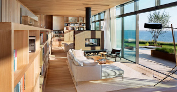 俯瞰纽约现代自然系的度假别墅—广州办公室装修公司