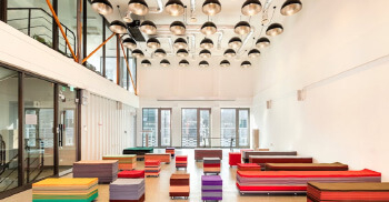 货柜拼接打造创意空间设计—由广州办公空间设计分享