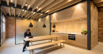 天然材料装修的帕丁顿办事处_广州办公室设计装修分享