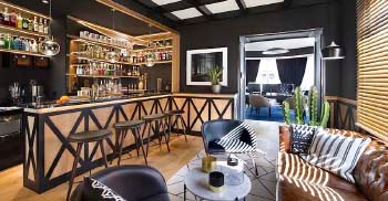 古典阁楼公寓装修复古品酒吧台—办公室装修设计