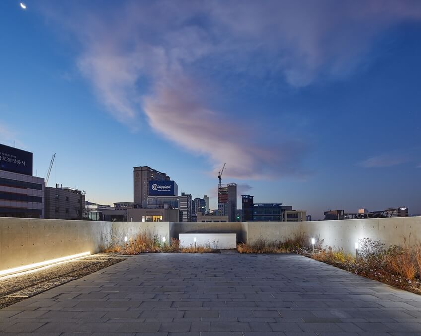 办公设计装修 办公楼天台