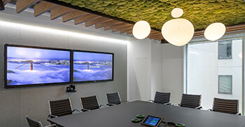 该空间被办公室设计公司赋予了自然灵感设计