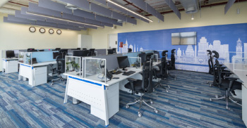 利用不同色彩-建造几何办公空间装修