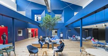 办公装修重建-提高品牌形象多元化工作区