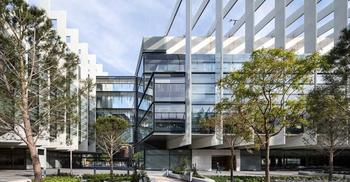 办公楼设计-以混凝土框架打造可持续空间