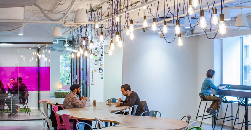 装修公司改造工业风社交桌设计空间