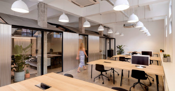 办公空间装修保留痕迹驱动概念叙事