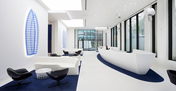 写字楼设计在航海方面引人注目 灵感源自游艇迷人的内饰