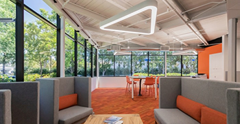 办公楼设计方向起源于室外 自然元素由外流入