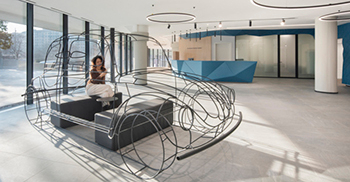 汽车公司办公室设计​理念被称为“冒险的感觉”