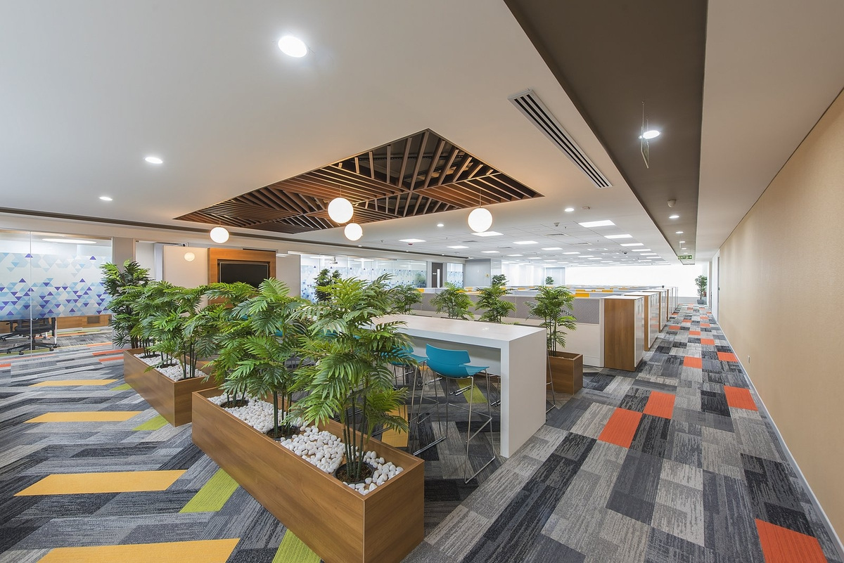 办公区.jpg 办公区.jpg