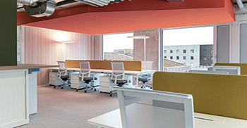 办公室装修设计——天马行空的场景设计令整个空间如同一个大型头脑风暴空间