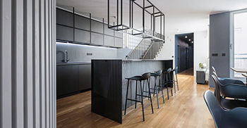 公司办公室装修：精心规划的平面布局均衡开放空间和专注空间的配比