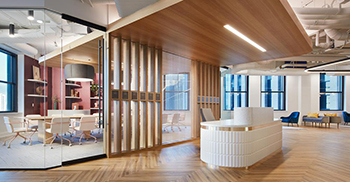 办公室设计装修——整个空间都浸润在复古、温润的氛围中