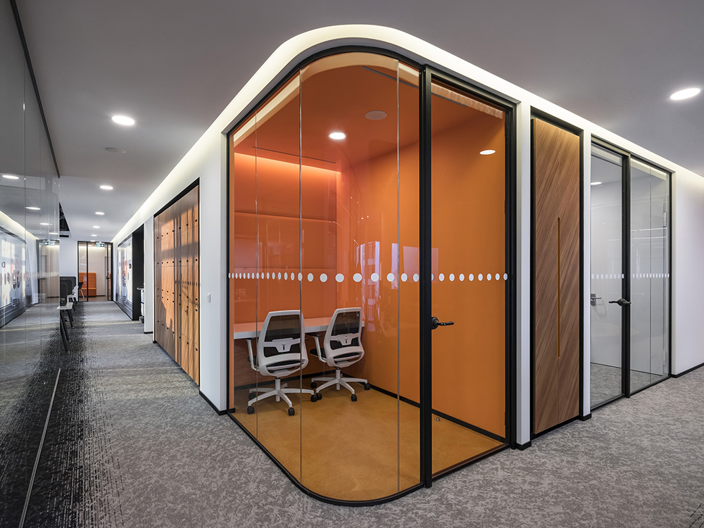 电话亭.jpg 电话亭.jpg