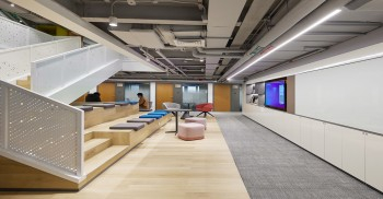 办公楼空间设计：人心浮躁的空间氛围，让思绪在空间中治愈，轻松惬意的氛围由此弥漫