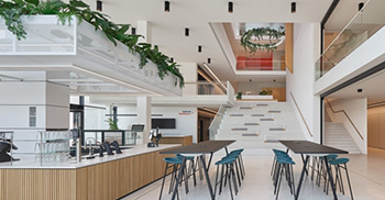 办公楼装修：开放性、透明度和品牌体验构成了设计的基础