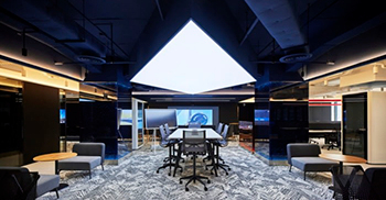 办公室装修设计：提供多种座位以提高舒适性、灵活性和生产力