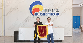 儒林化工办公楼装修​项目于近日竣工验收，获得甲方锦旗表彰！